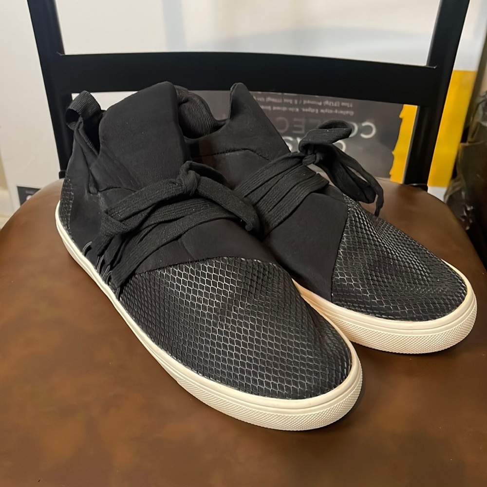 Black Steve Madden shoes